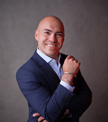 Carlos Kronen, THE BARTENDER COMPANY | Cannabis Business Insights | Top Mobile Bartending Services